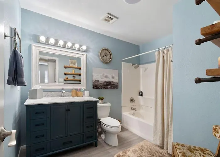 Apartment Vacation House! 6br, Free Heated Pool, Arcade & Hot Tub