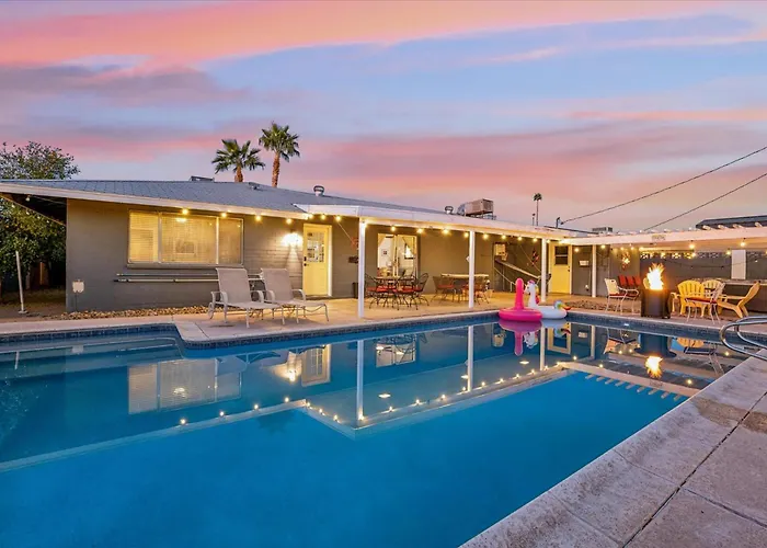 Vacation House! 6br, Free Heated Pool, Arcade & Hot Tub * Phoenix