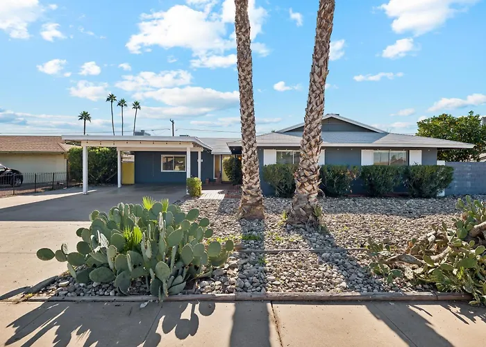 Apartment Vacation House! 6br, Free Heated Pool, Arcade & Hot Tub *