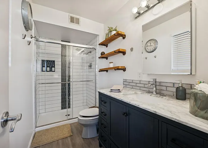 Apartment Vacation House! 6br, Free Heated Pool, Arcade & Hot Tub *