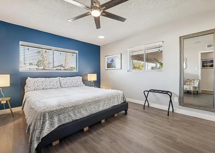 Vacation House! 6br, Free Heated Pool, Arcade & Hot Tub